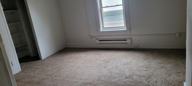 Photo - 665 1/2-349-342 E 4th St