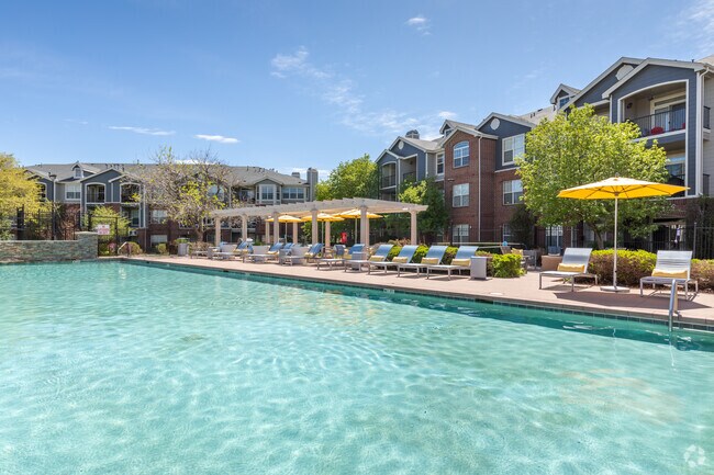 Pool - Lowry Park Apartments