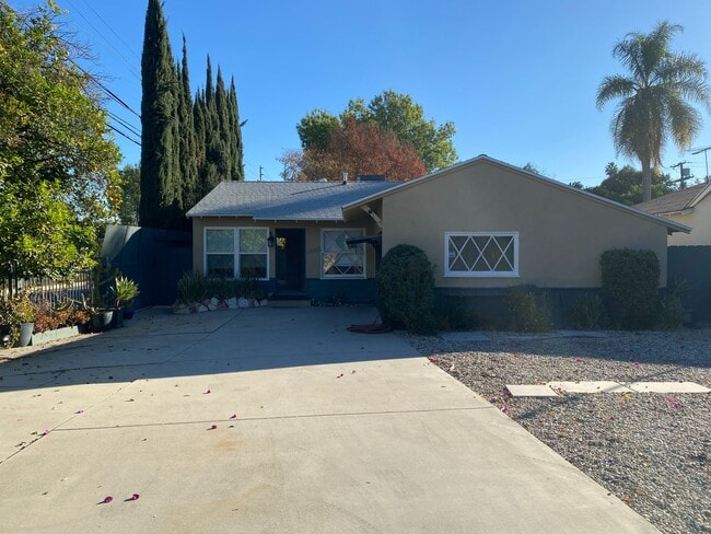 Photo - Charming Renovated 3-Bedroom Home in Tarza...