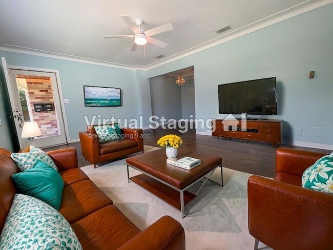 Photo - 208 12th Ave N