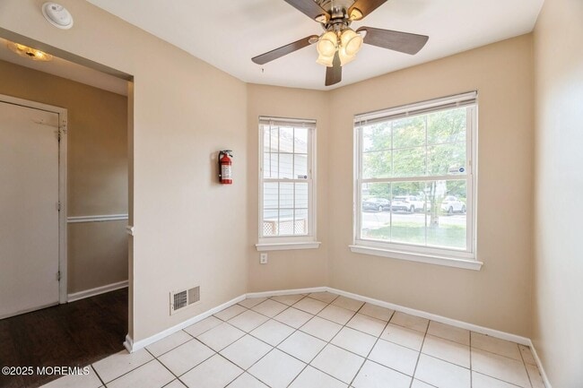 Photo - 7 Sloop Square