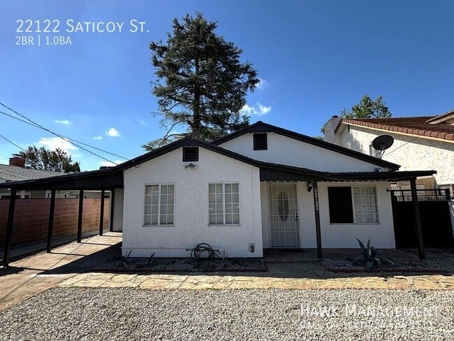 Photo - 22122 Saticoy St