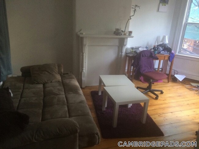 Photo - 254 Windsor St Unidad 2R