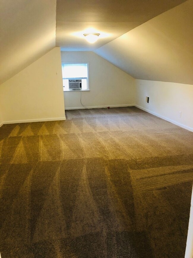 Photo - Adorable 3 bdrm/1.5 bath Home on a Corner Lot Across From Belmont Golf Course in Lakeside!