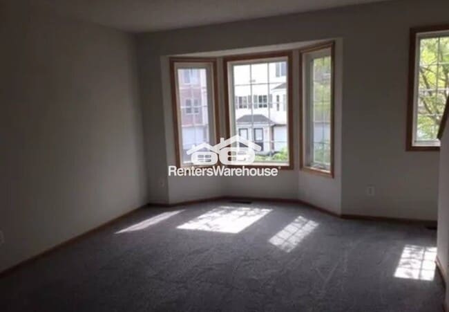 Photo - 4801 Education Dr N