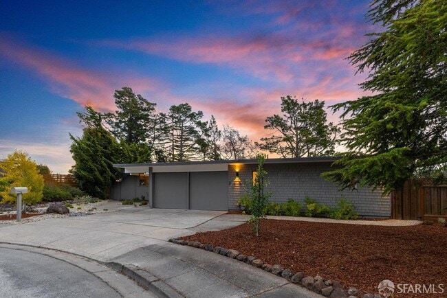 Photo - 2055 Ticonderoga Dr