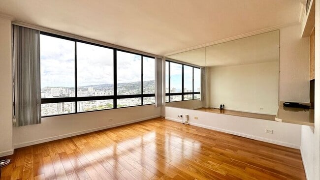 Building Photo - 2499 Kapiolani Blvd Unit #3902