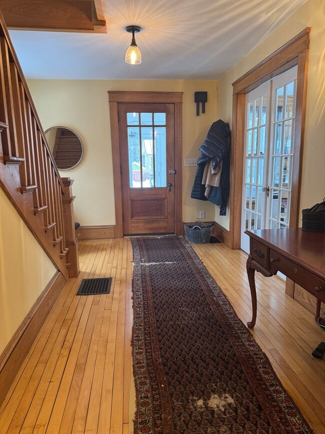 Photo - 3 bedroom, 2.5 bath home walking distance to Dartmouth College