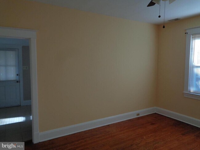 Photo - 2800 Linwood Ave