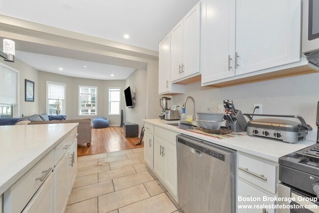 Photo - 228 Calumet St Unit 2