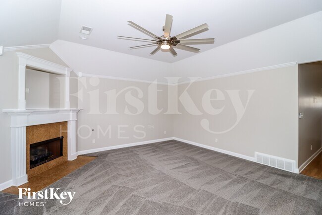 Photo - 170 Southwind Dr