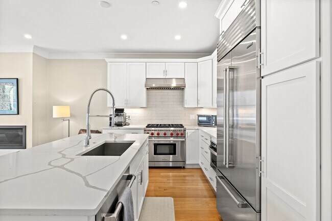 Photo - 201 W 8th St Unit 3A