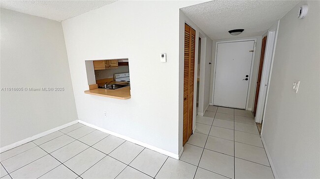 Photo - 9350 Fontainebleau Blvd Unit 308