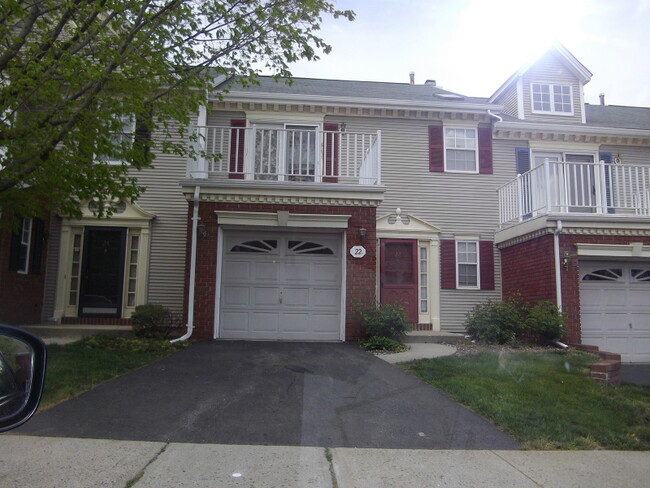 Building Photo - 22 Topaz Dr Rental