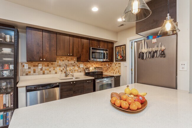 Photo - 304 Q St NW Unit #1