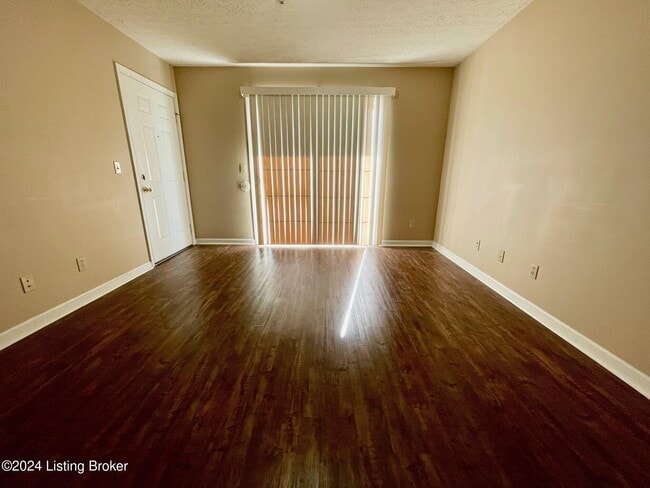 Photo - 907 E Hackberry St Unidad 5