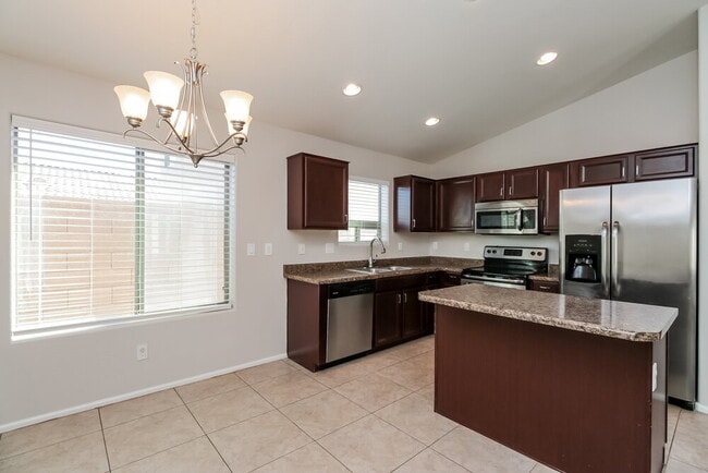 Photo - 1658 E Shari St