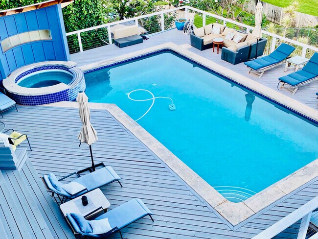 Photo - 3360 Kuaua Pl