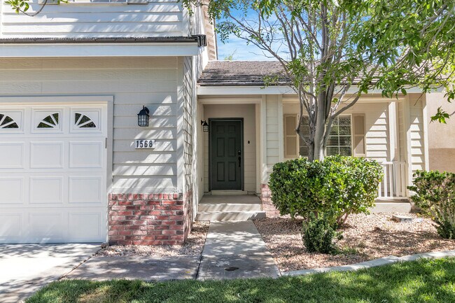 Photo - 1568 Lamplight Village Ln