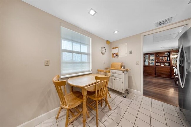 Photo - 3960 Oaks Clubhouse Dr Unit 510