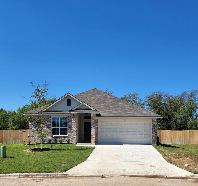 Photo - 602 Hollyhock Dr Casa