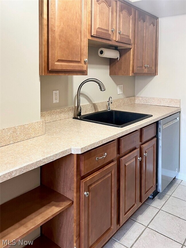 Photo - 20301 Shelburne Rd Unidad 8B