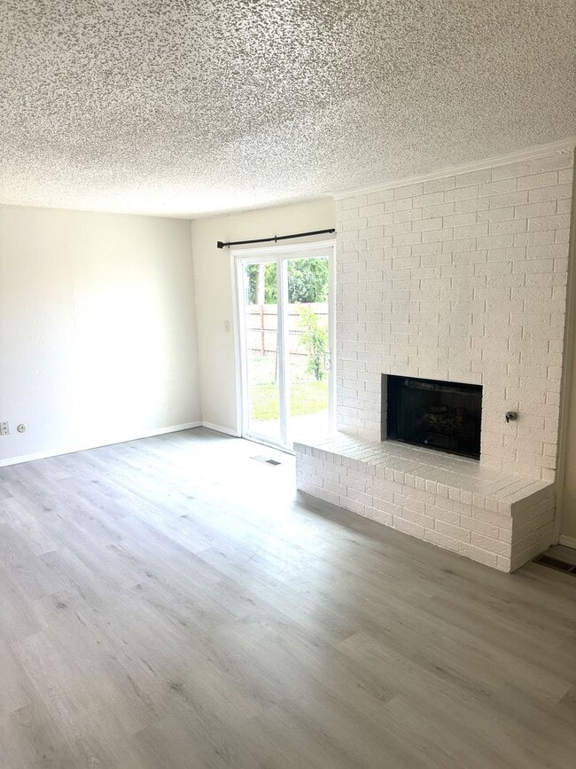 Photo - 1706 Jennifer Cir Unit 1708