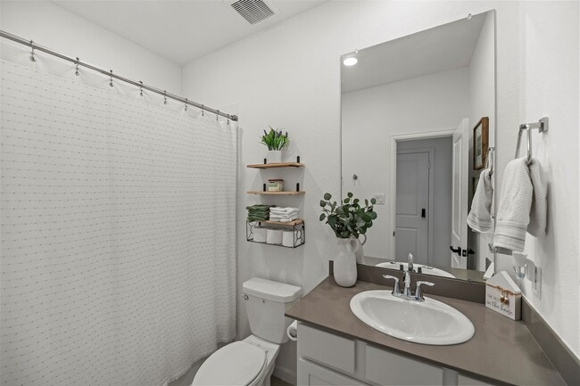 Building Photo - 29003 Spicewood Vly Dr