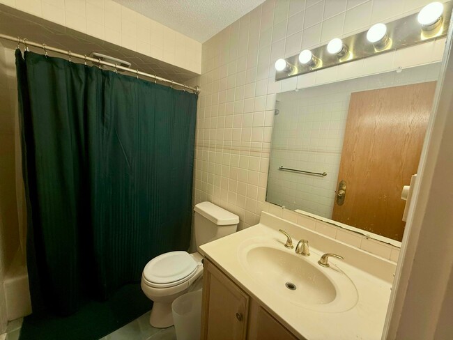 Photo - ***PRICE IMPROVEMENT*** - Furnished 1 Bedr...