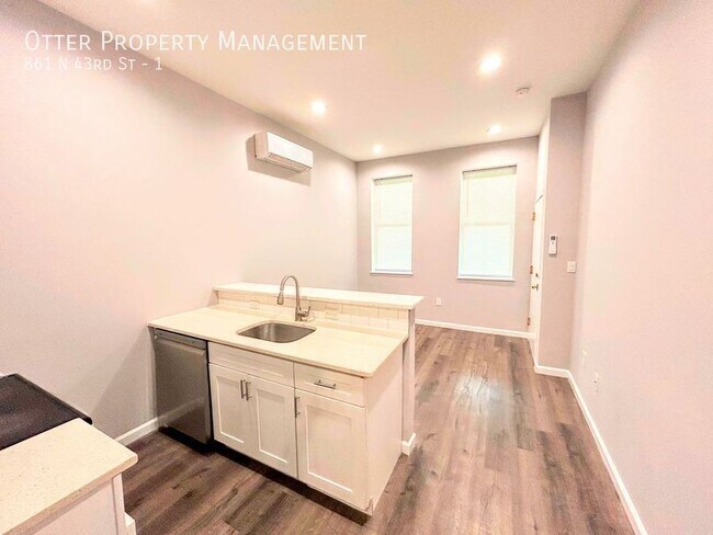 Photo - 861 N 43rd St Unit 1