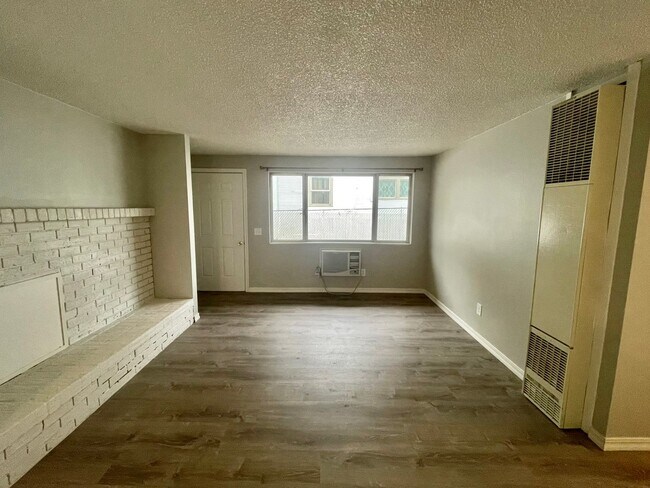 Photo - Byers Fourplex Unit A