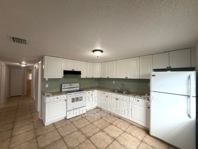 Photo - 1011 57th Ave Terrace E