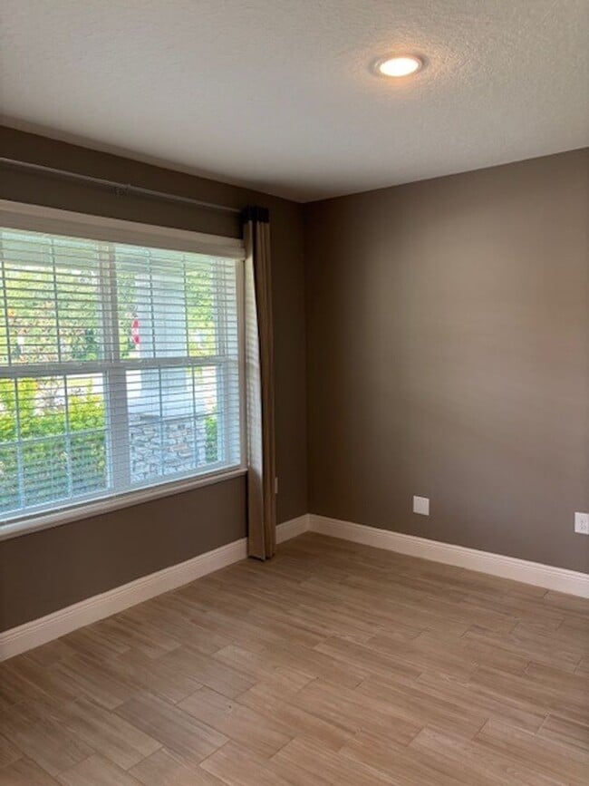 Photo - FOR RENT – Luxury Model Home in Elegant Ma...