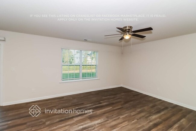 Photo - 172 Nathall Trl