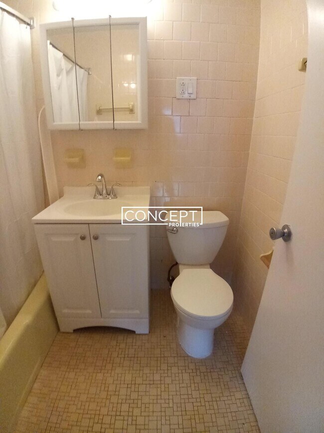 Photo - 10 Armington St Unit 4