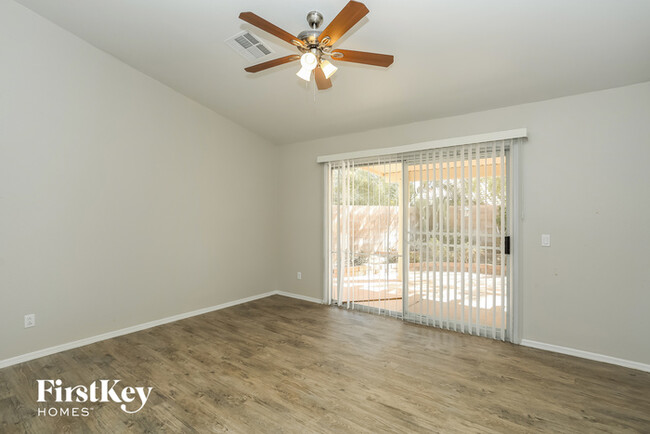 Photo - 7116 Feather Pine St House