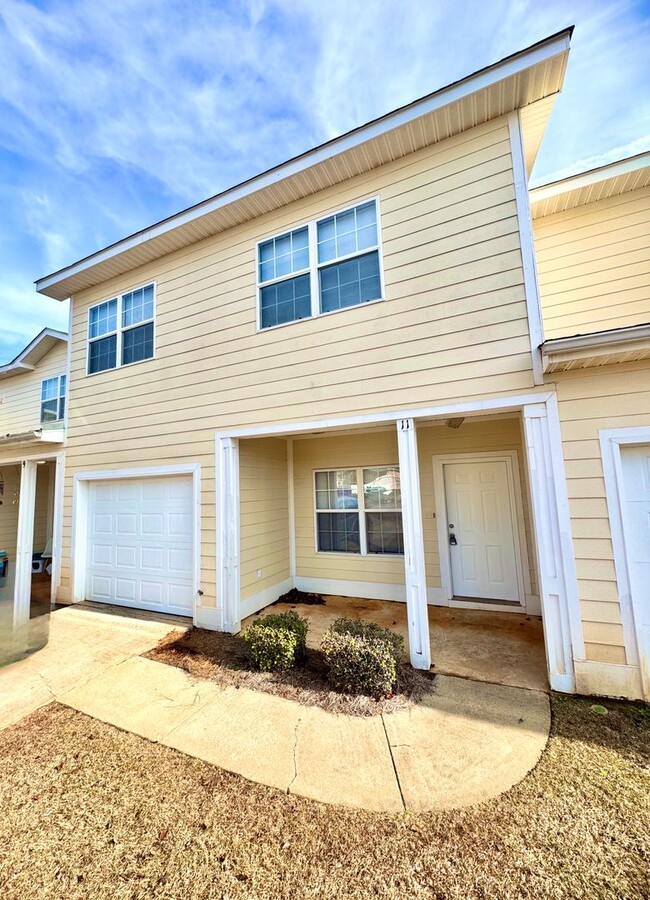 Photo - 11 Courtyard Way Townhome