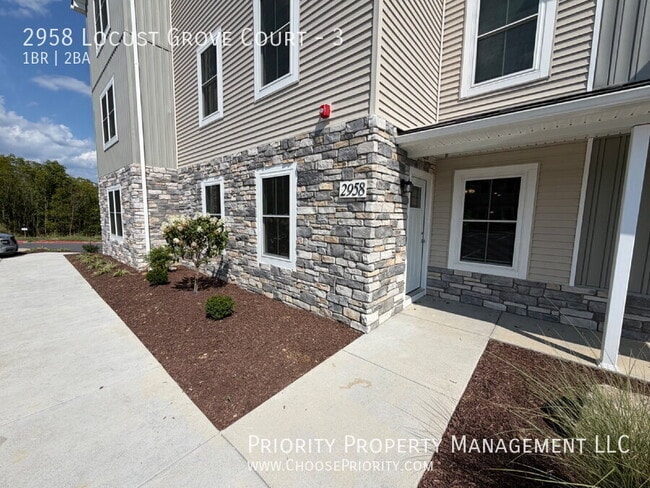 Building Photo - 2958 Locust Grv Ct Unit 3