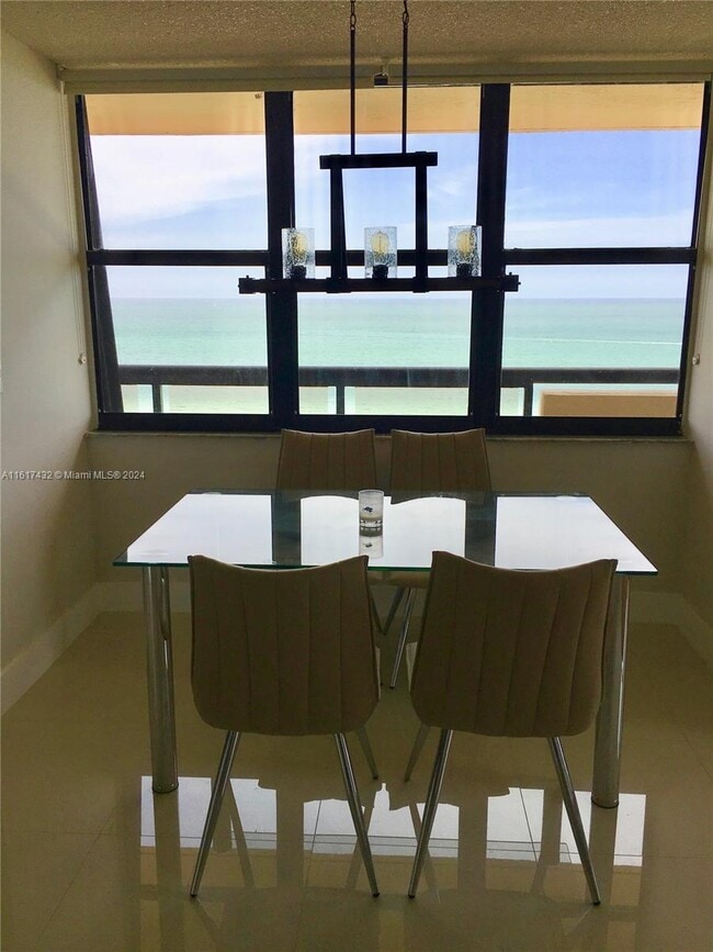 Photo - 2555 Collins Ave Unit 1711