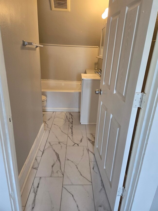 Photo - 167 Spruce St Unit 3