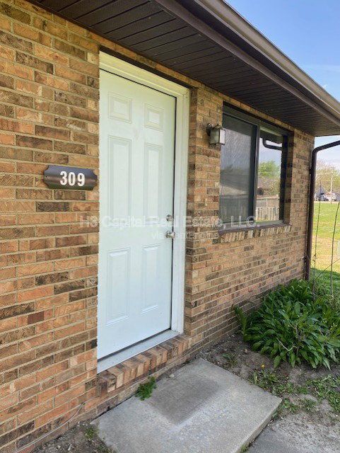 Photo - 309 Southgate Dr