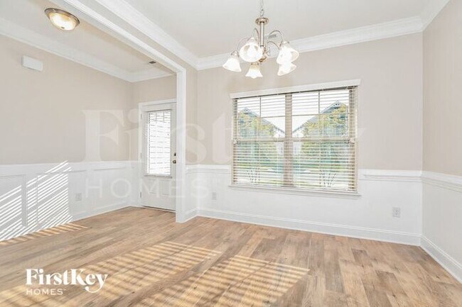 Photo - 825 Walton Ct Casa