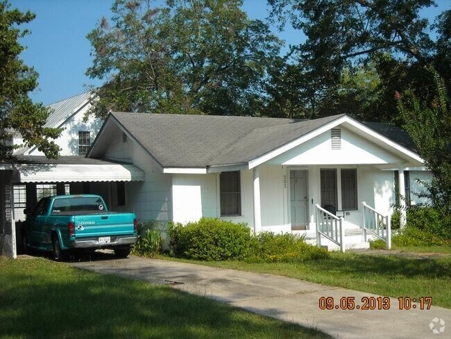 Building Photo - 302 Morris St Rental