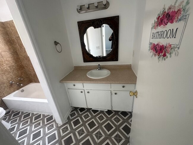 Photo - 11111 E 36th St