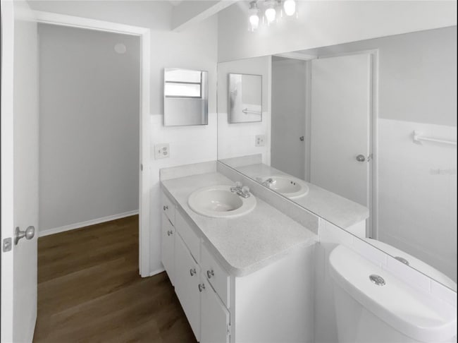 Photo - 7846 Cayuga Dr