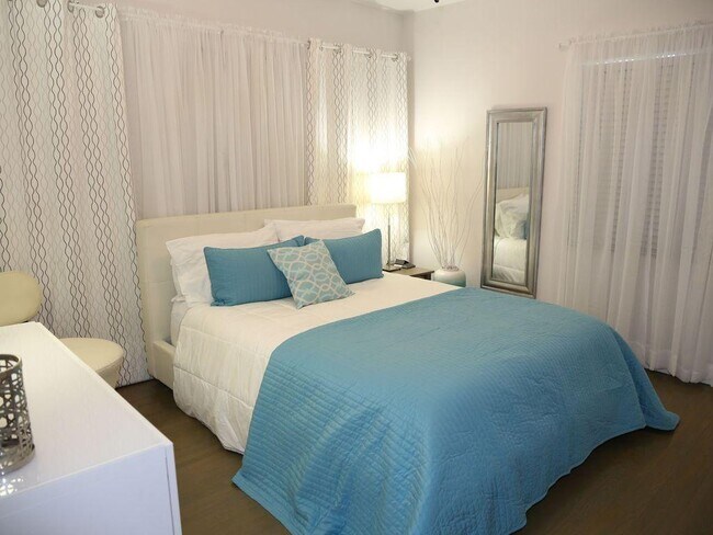 Photo - 1535 Jackson St