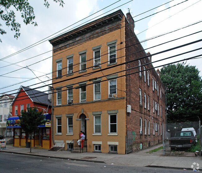 642 N 6th St Apartments For Rent in Newark, NJ