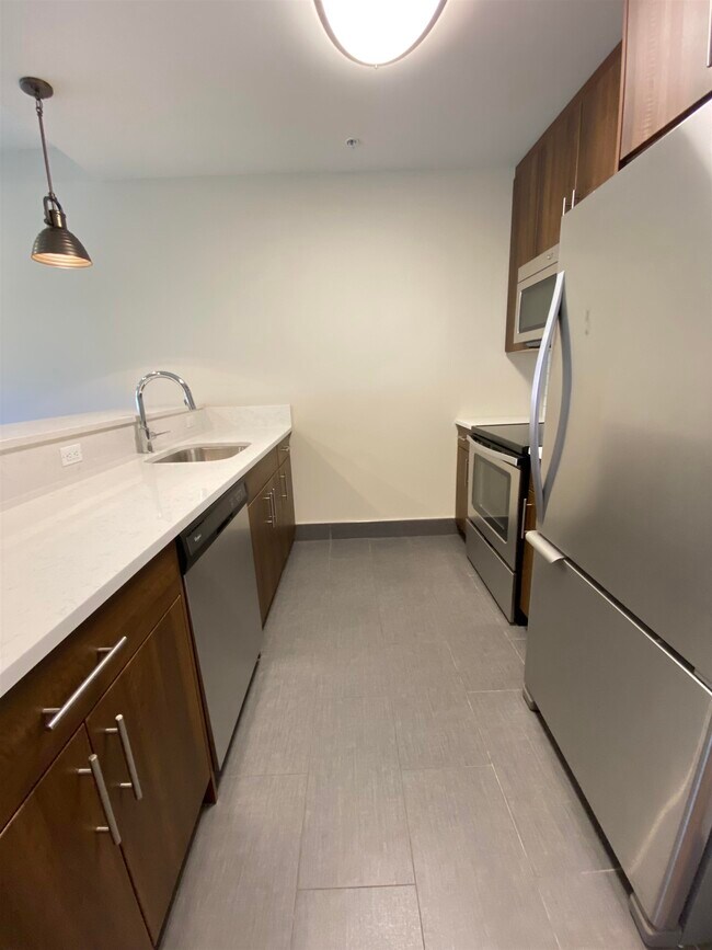 Photo - 100 Marshall St Unit 211