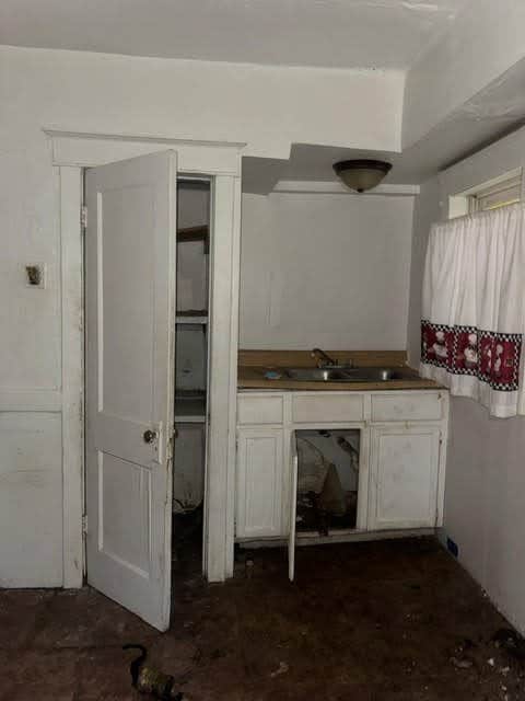 Photo - 3738 Sylvan Pl
