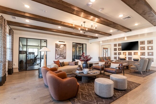 Photo - 250 West Apartments